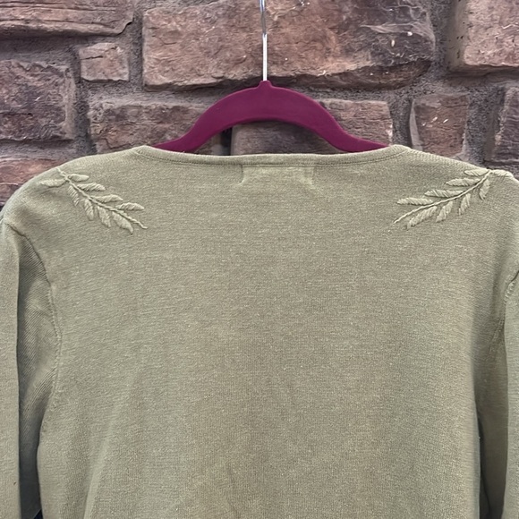 Coldwater creek green sweater with floral design. Size 1X - Picture 6 of 8
